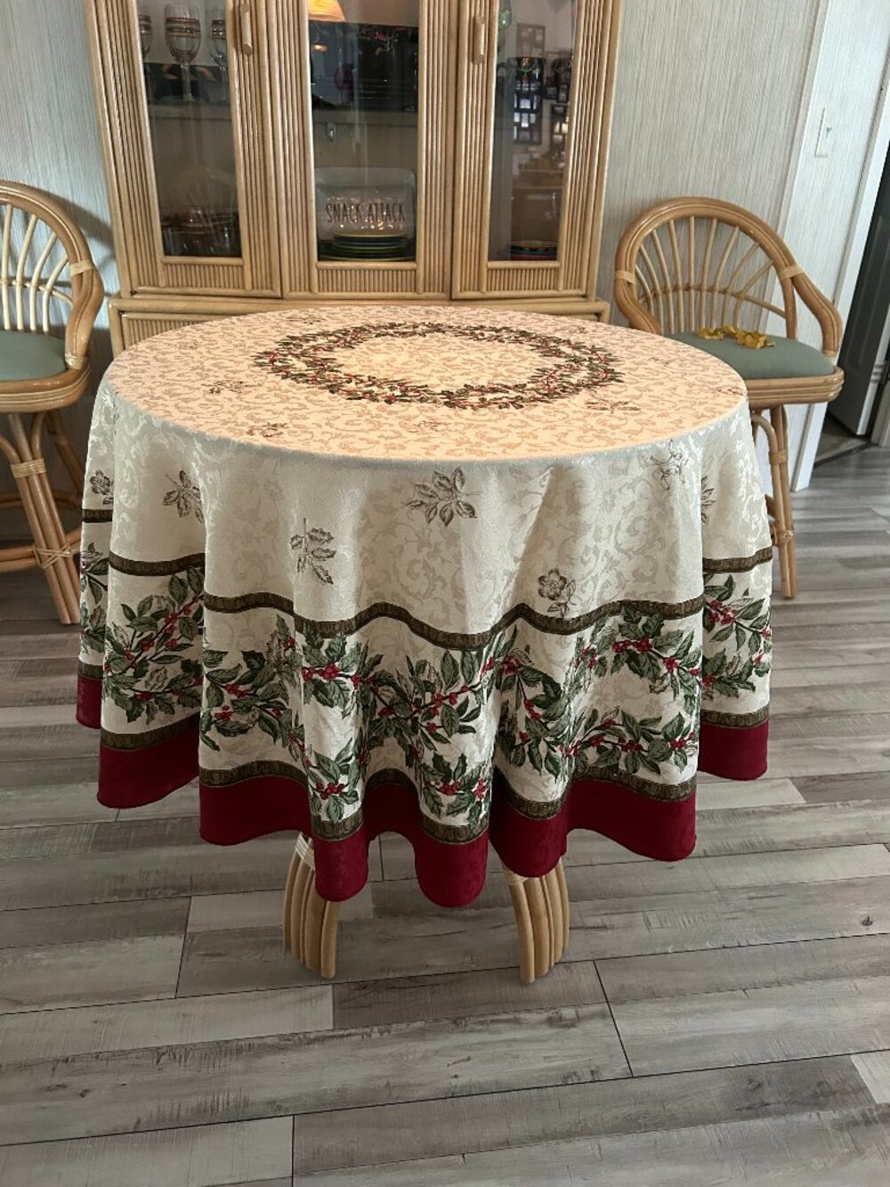 Fashion Industries Christmas Tablecloth 70" Round